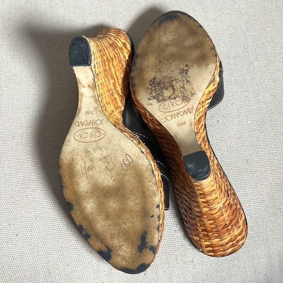 Circa Joan & David black leather open toe wicker wedges size 7.5 - Picture 7 of 9